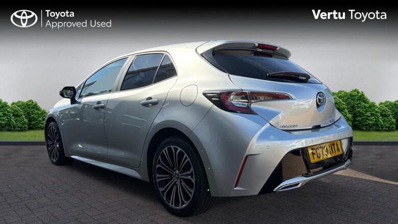 Toyota Corolla 2.0 VVT-i Hybrid Design 5dr CVT Hybrid Hatchback